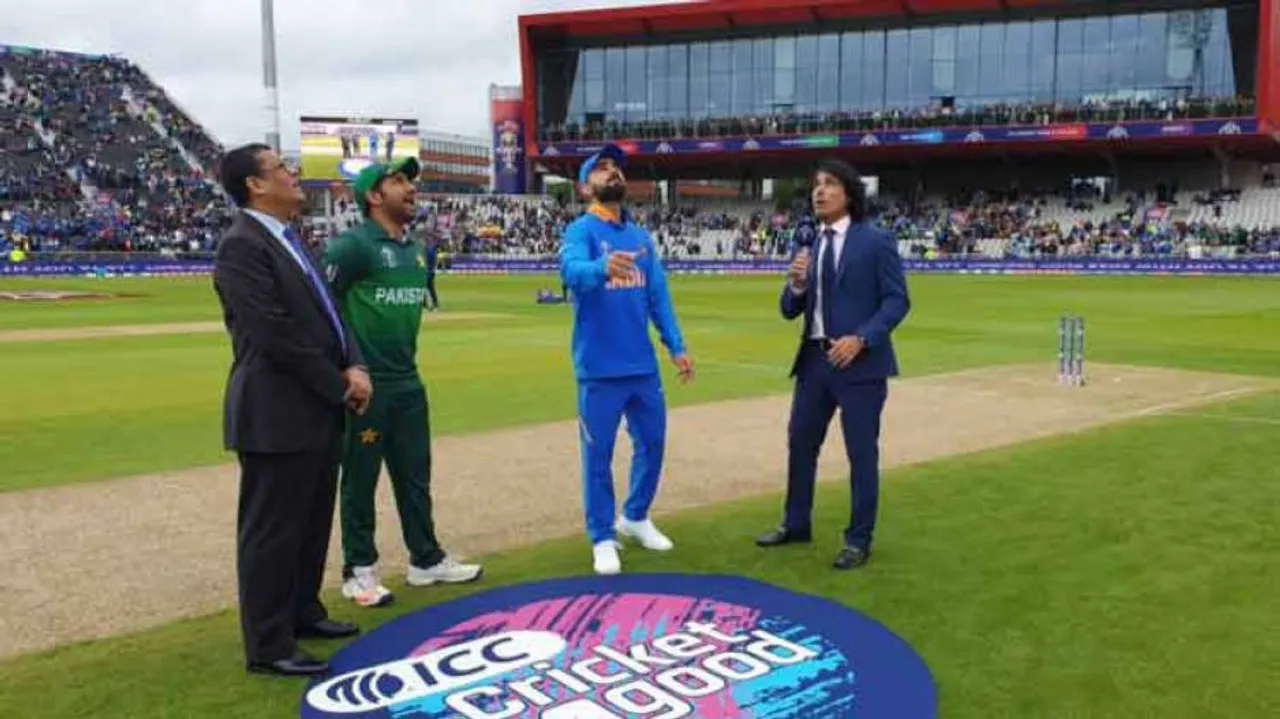 World Cup: Pakistan win toss, put India into bat