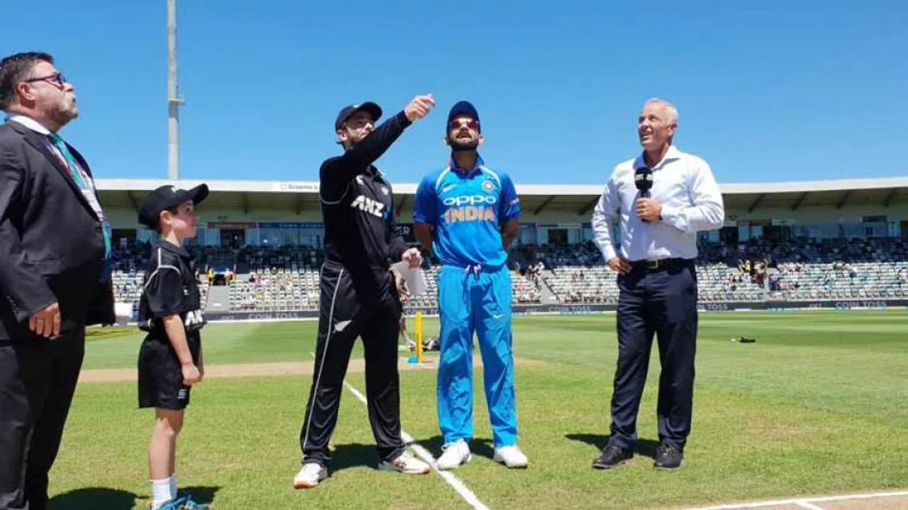 New Zealand opt to bat in first ODI