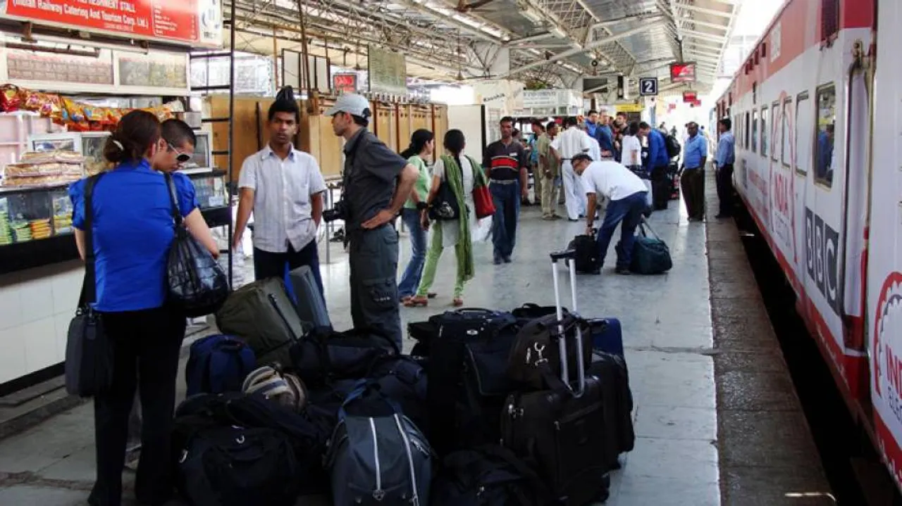 Excess luggage in trains: Relief for Railway passengers; know the changes