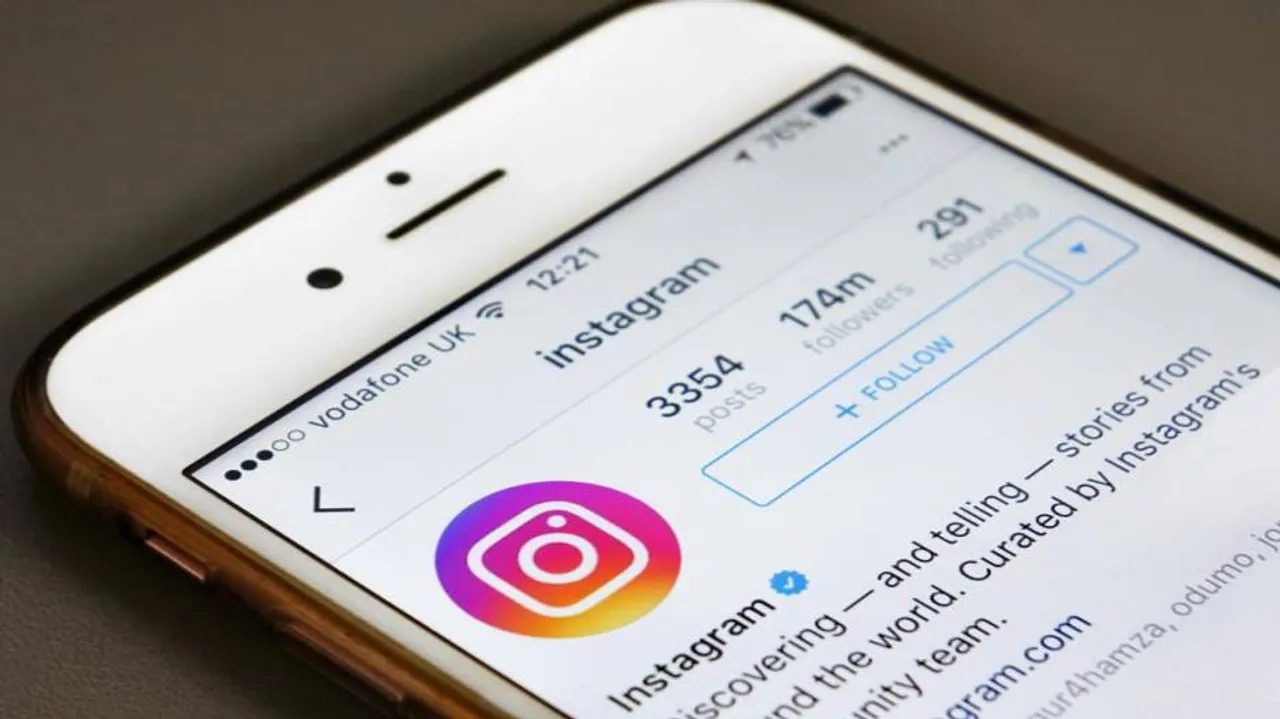 Instagram Stories of some users exposed to strangers