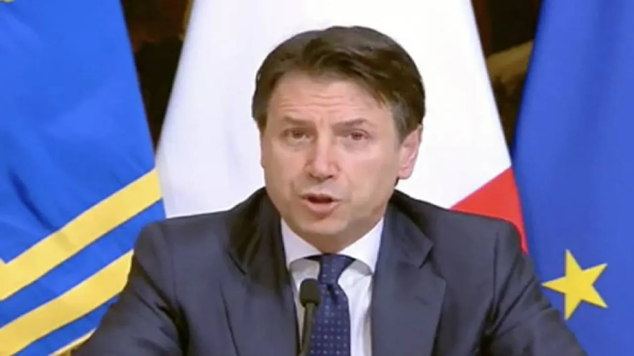Italy further tightens lockdown rules, closes all non-essential businesses as death toll climbs to 4,825
