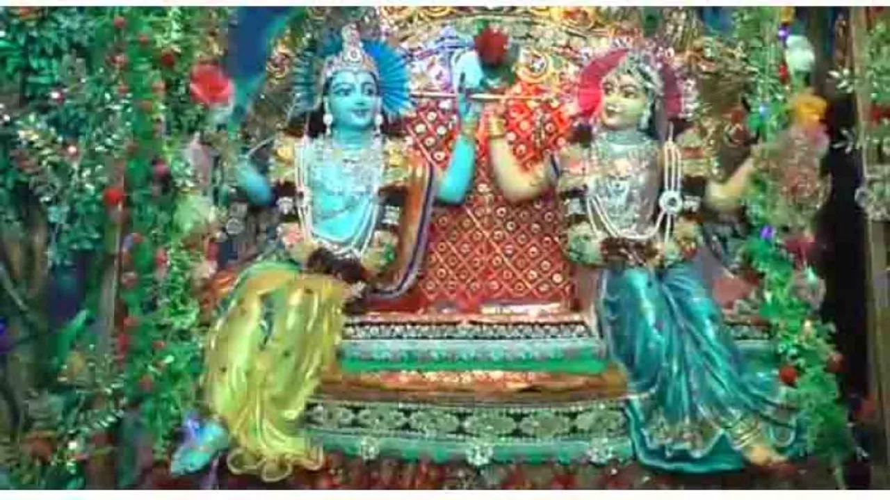 Jhulan Jatra begins in Puri Srimandir
