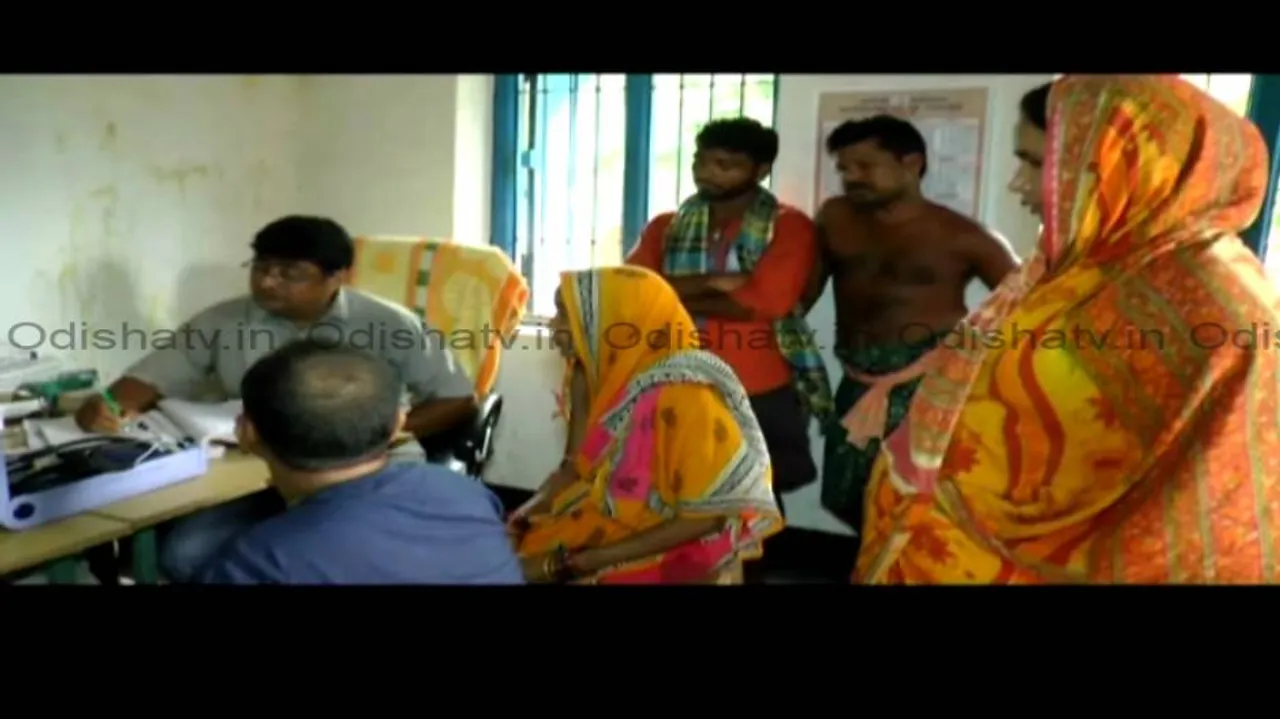 Pharmacist treating patients: Another incident in Jajpur as no doctors available