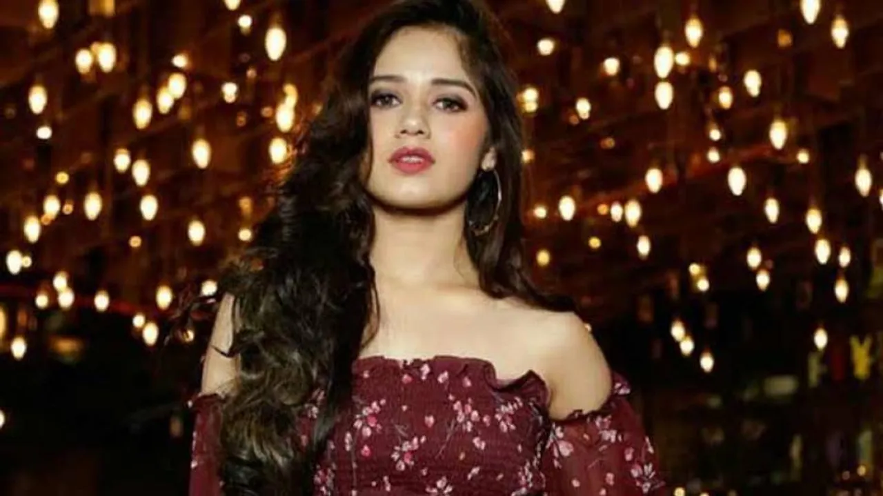 TikTok Sensation Jannat Zubair Rocks Black Evening Gown (Watch Tokers Full House)