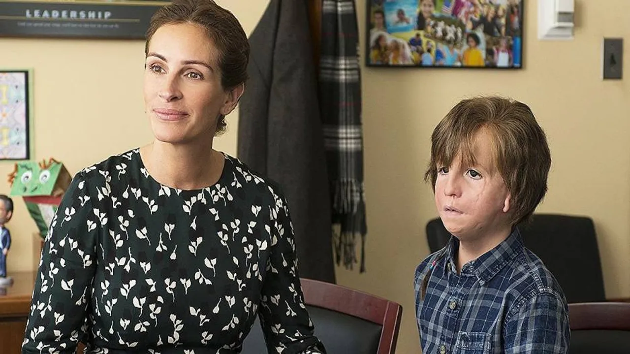 Julia Roberts says 'Wonder' is a 'superhero movie'