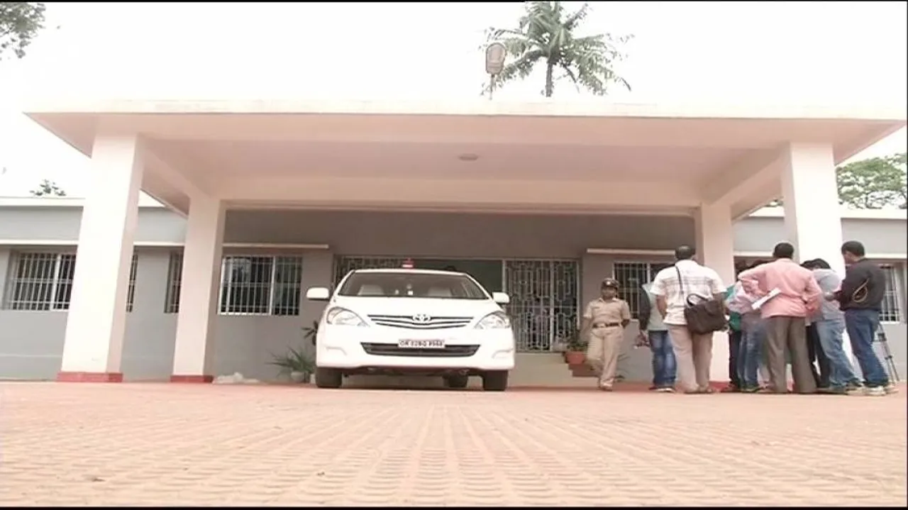 Politicians make beeline for Gumudumaha