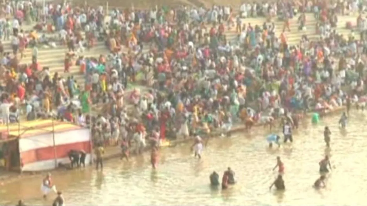 Kumbh Mela kicks off on bank of Baitarani; hundreds take holy dip