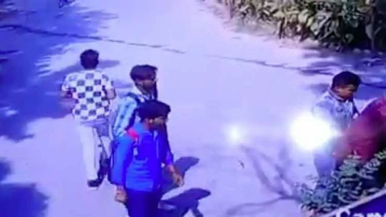 UP Man Stabbed For Resisting His Cousin's Harassers, Succumbs