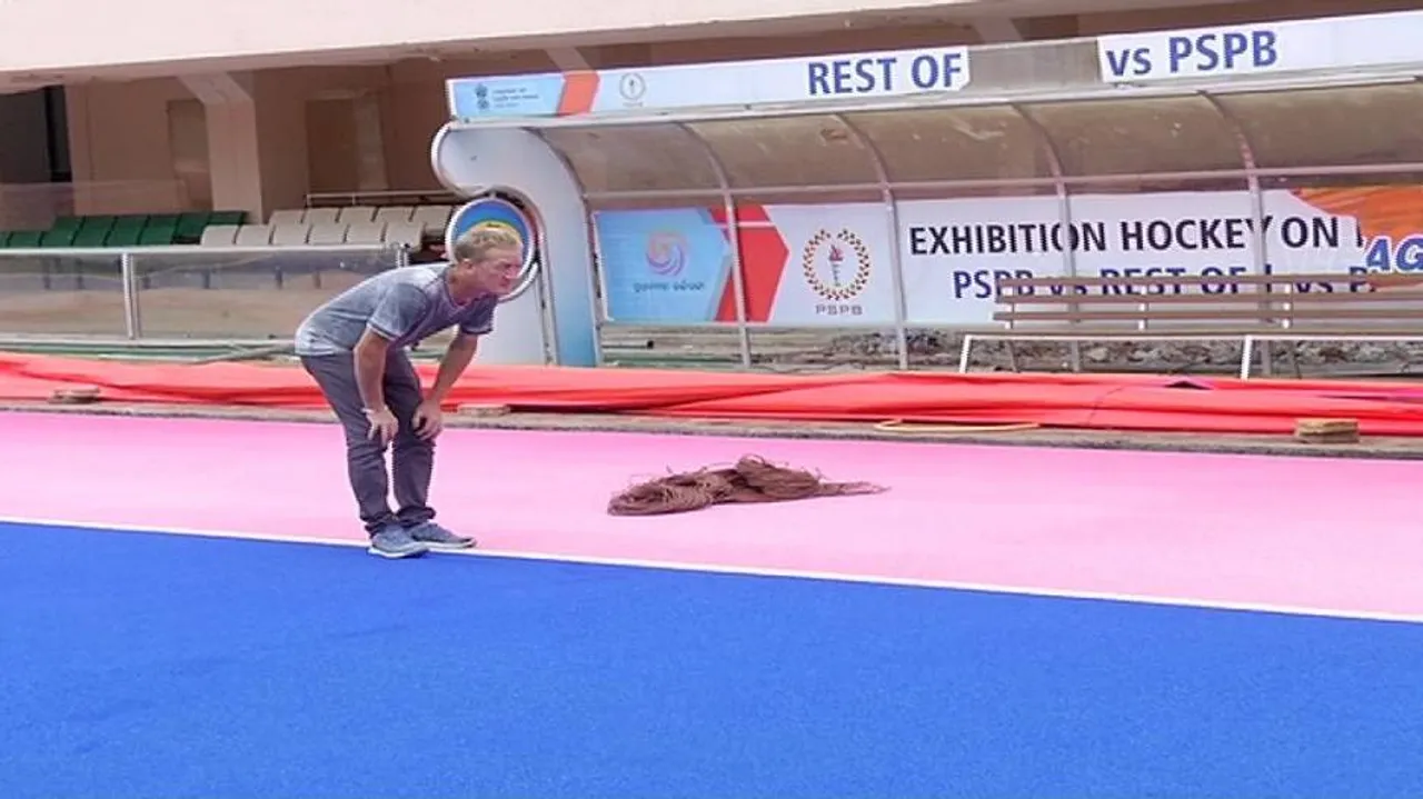 FIH team visits Kalinga Stadium ahead of Hockey World League