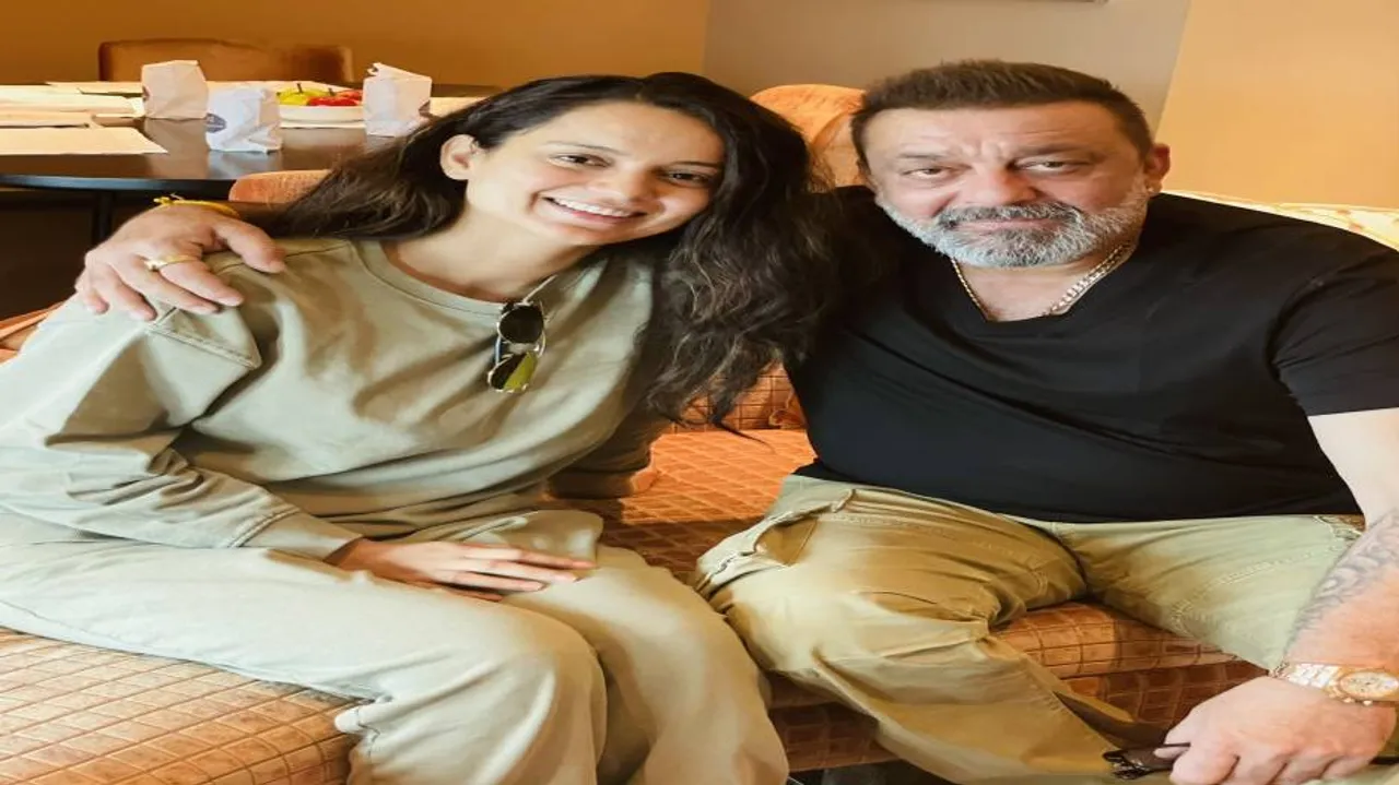 Kangana Ranaut and Sanjay Dutt Bonding in Hyderabad is a Big Surprise For Bollywood
