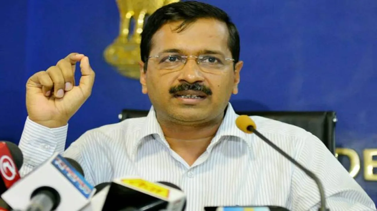 Kejriwal gives Rs 1 crore to ex-soldier's family
