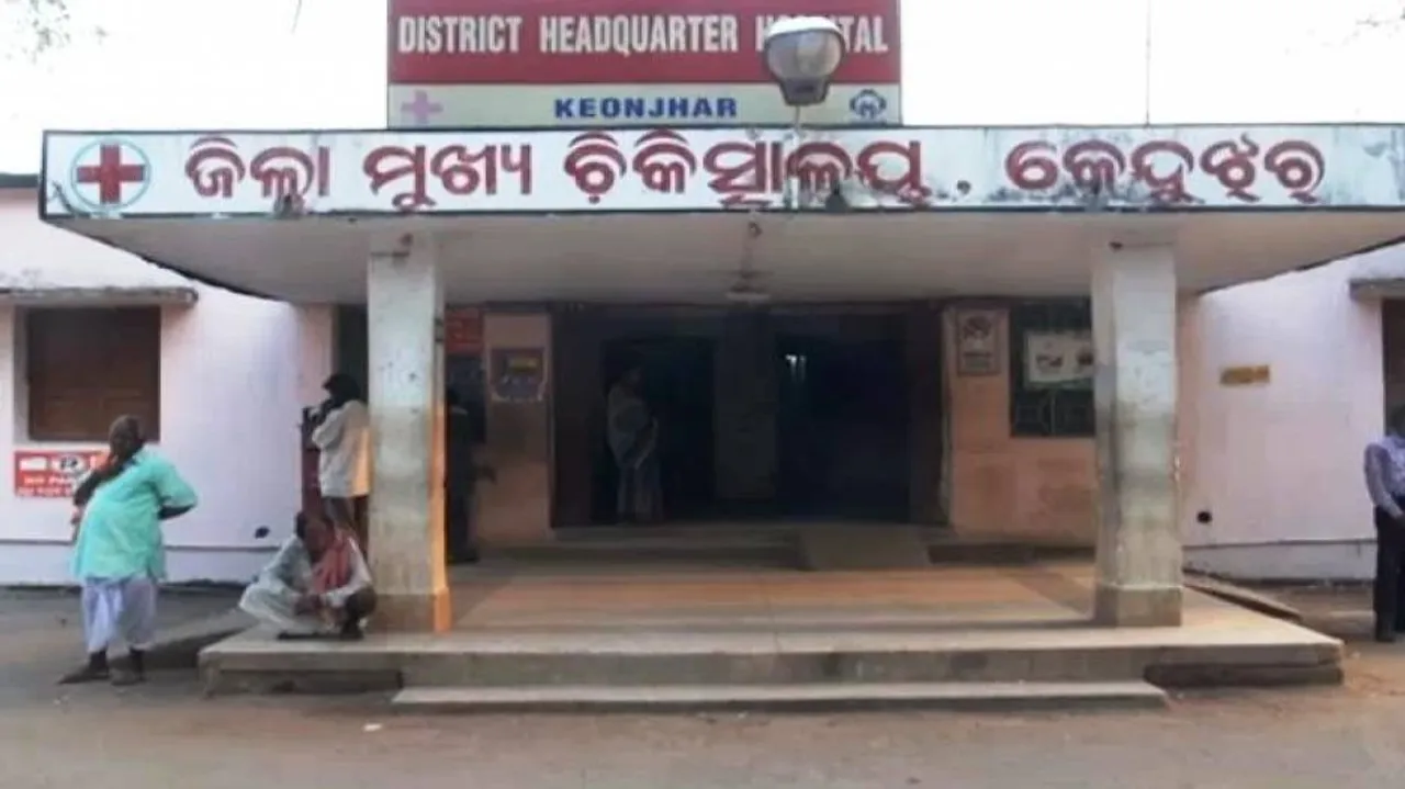 Man hit with arrow; hospitalised