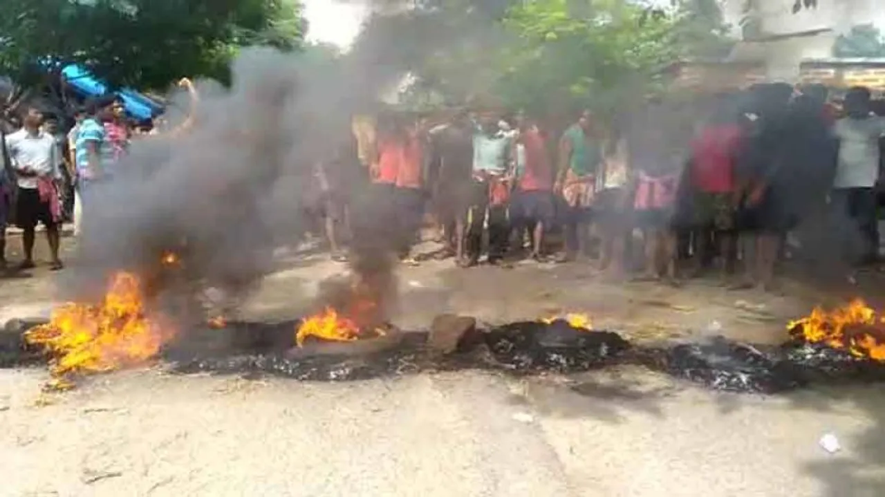 Anti-liquor protests intensify in Banki, locals hit streets