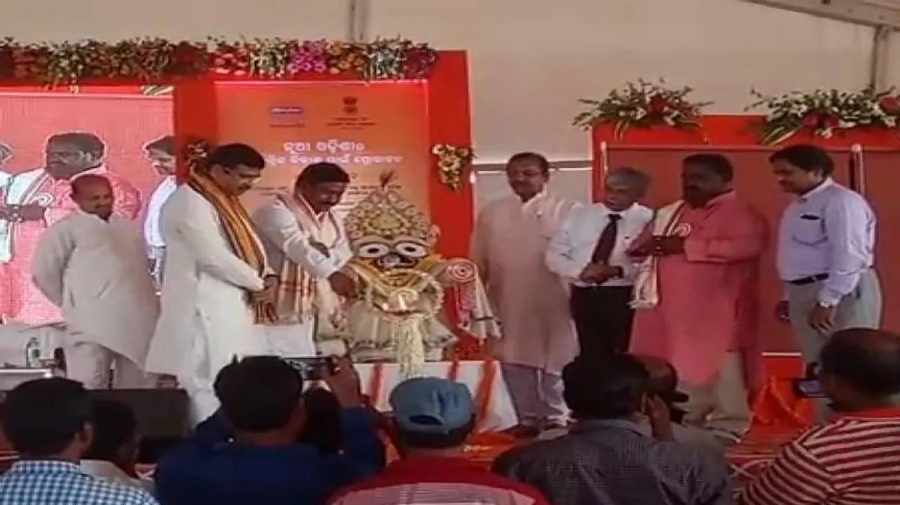 Pradhan inaugurates 3 projects worth Rs 321 cr