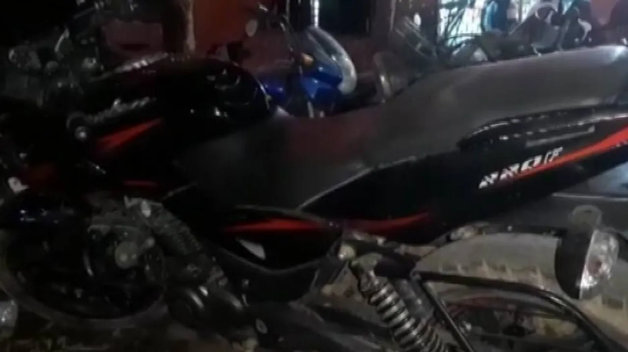 Cuttack: Miscreants Snatch Gold Chain From Woman, 1 Overpowered