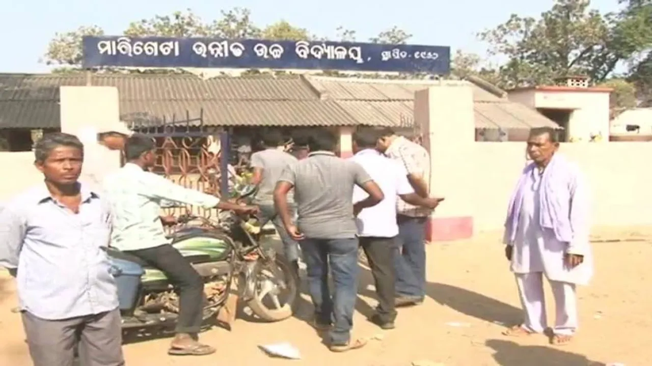 Voters of two villages in Malkangiri cast votes after 15 yrs