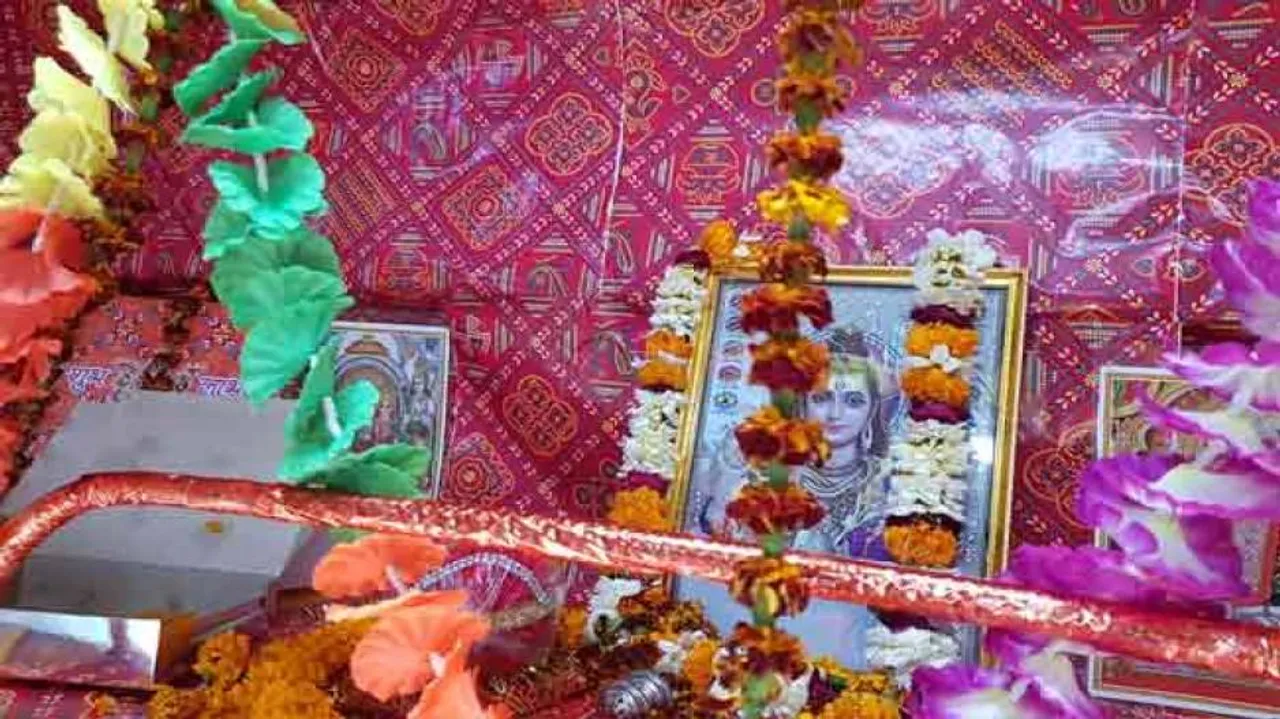 Kashi Mahakal Express Leaves Varanasi With A Seat Reserved For Lord Shiva