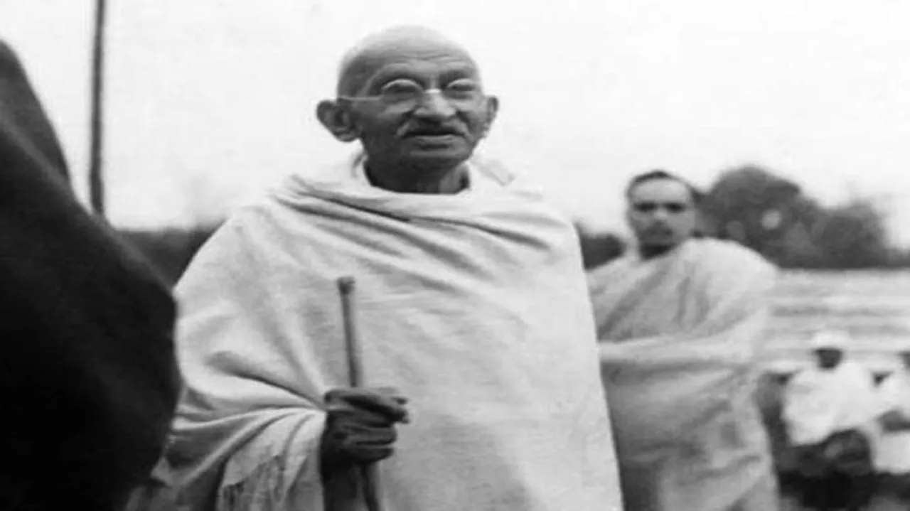 Gandhigiri by Iranian protesters gets Twitterati praise