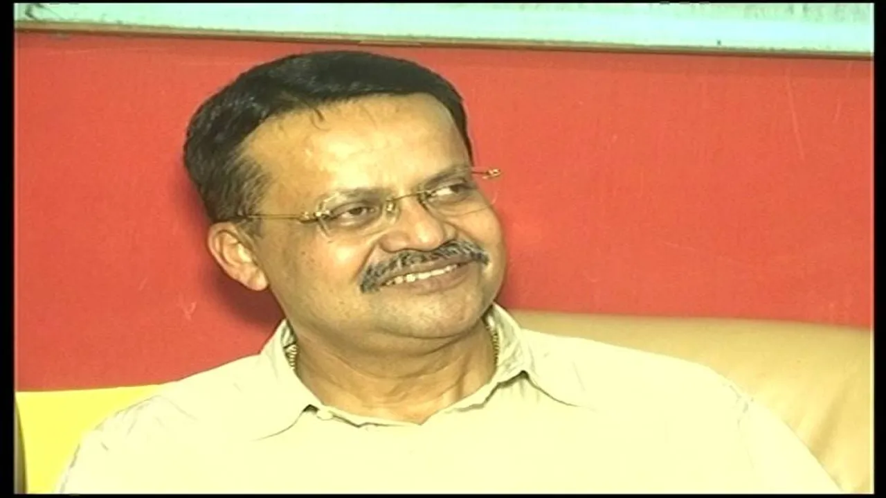 Mahtab dubs critics as monsoon insects