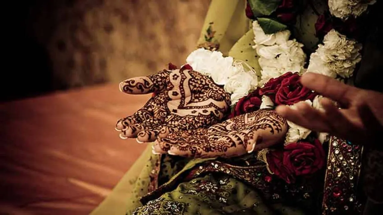 Cops Get Couple Married Inside Police Station In UP