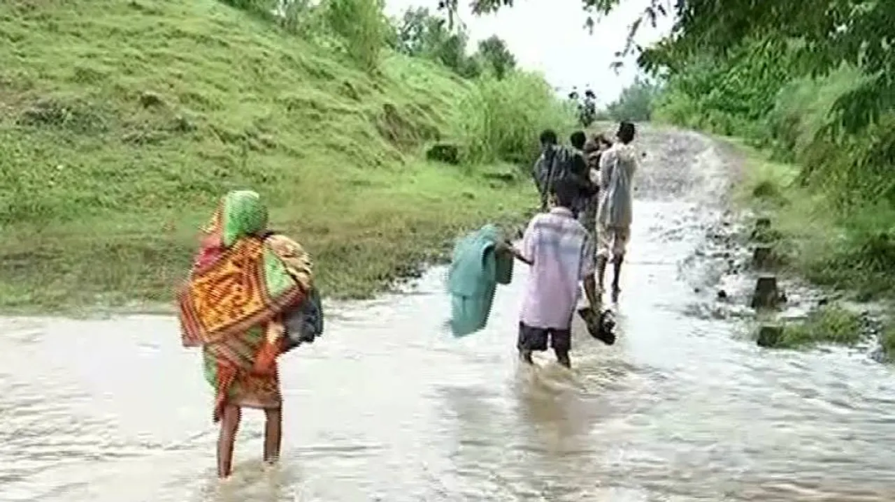 Odisha Flood: Family Carries Dead Body On Shoulders Through Waist-Deep Water