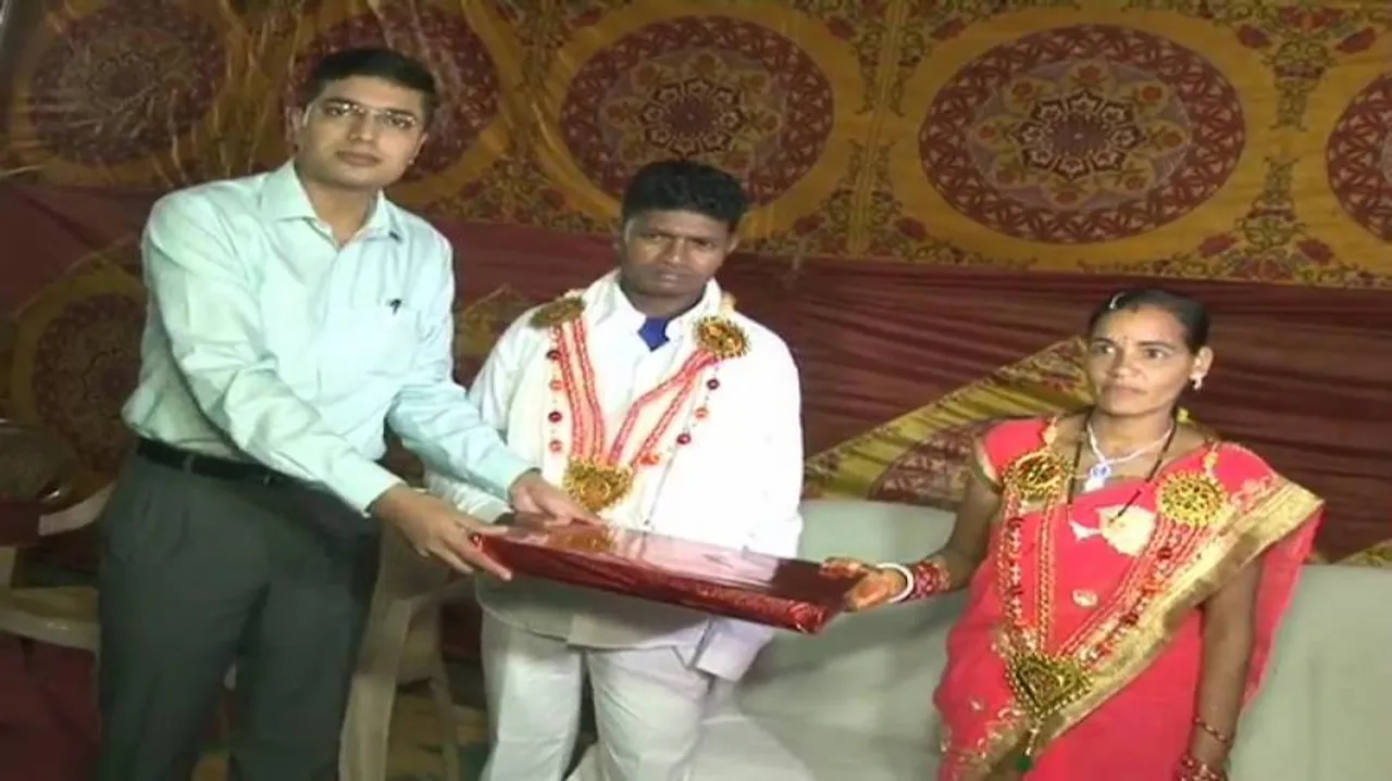 Severing rebel ties, surrendered Maoists tie nuptial knot