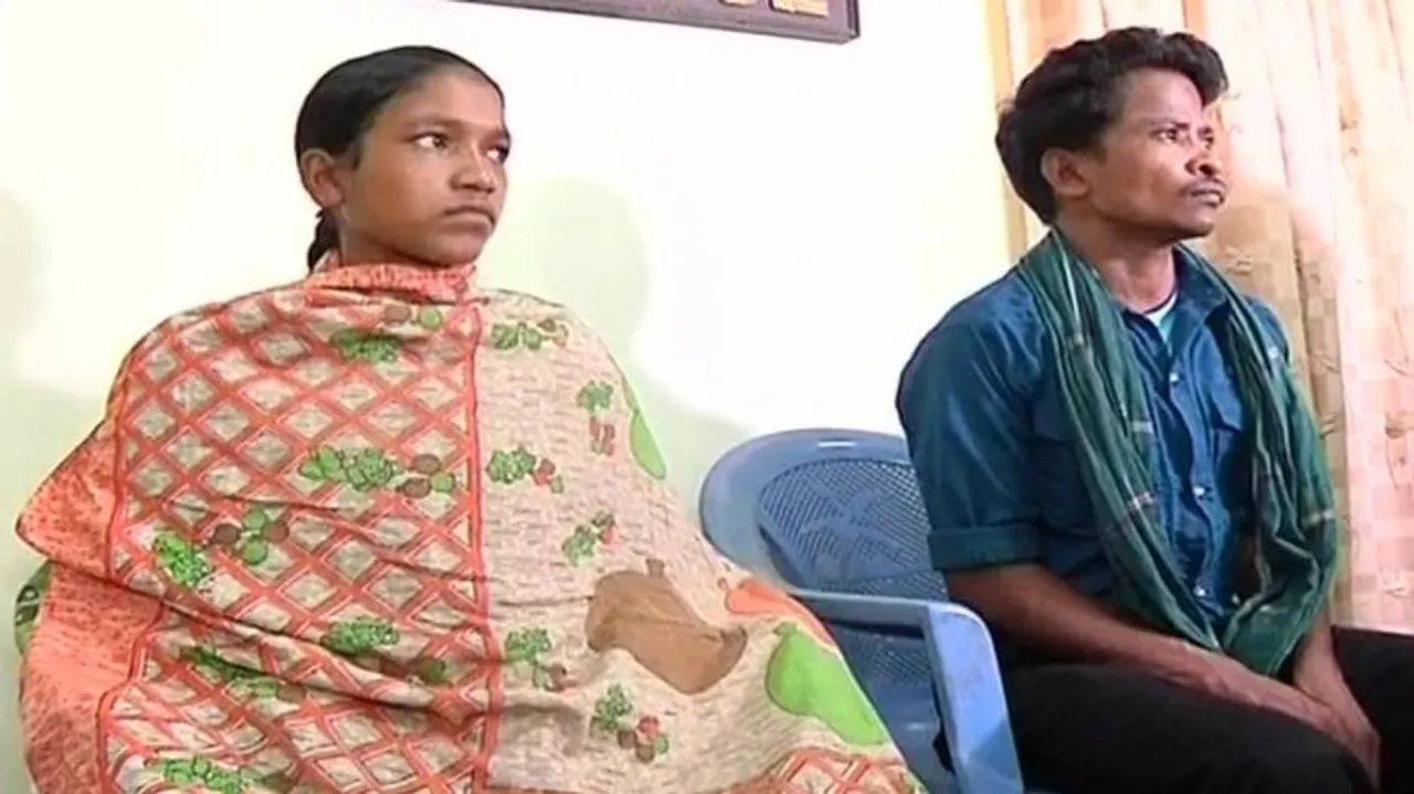 Maoist couple, carrying reward of Rs 2 lakh, surrenders