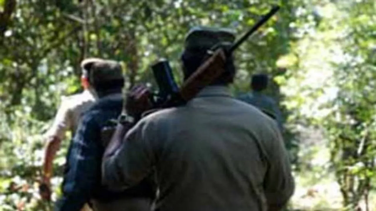 Maoists vandalise Kurub panchayat office in Malkangiri