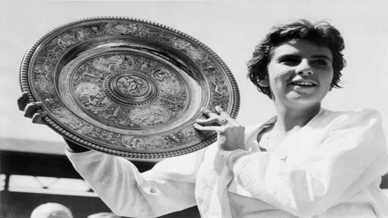 Brazilian tennis great Bueno dies