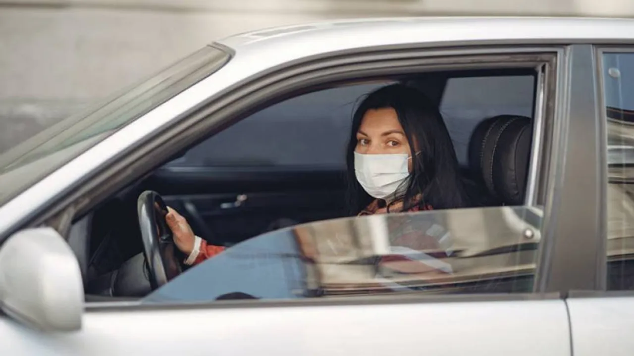 Wearing Of Mask While Driving Alone Compulsory During Pandemic: HC