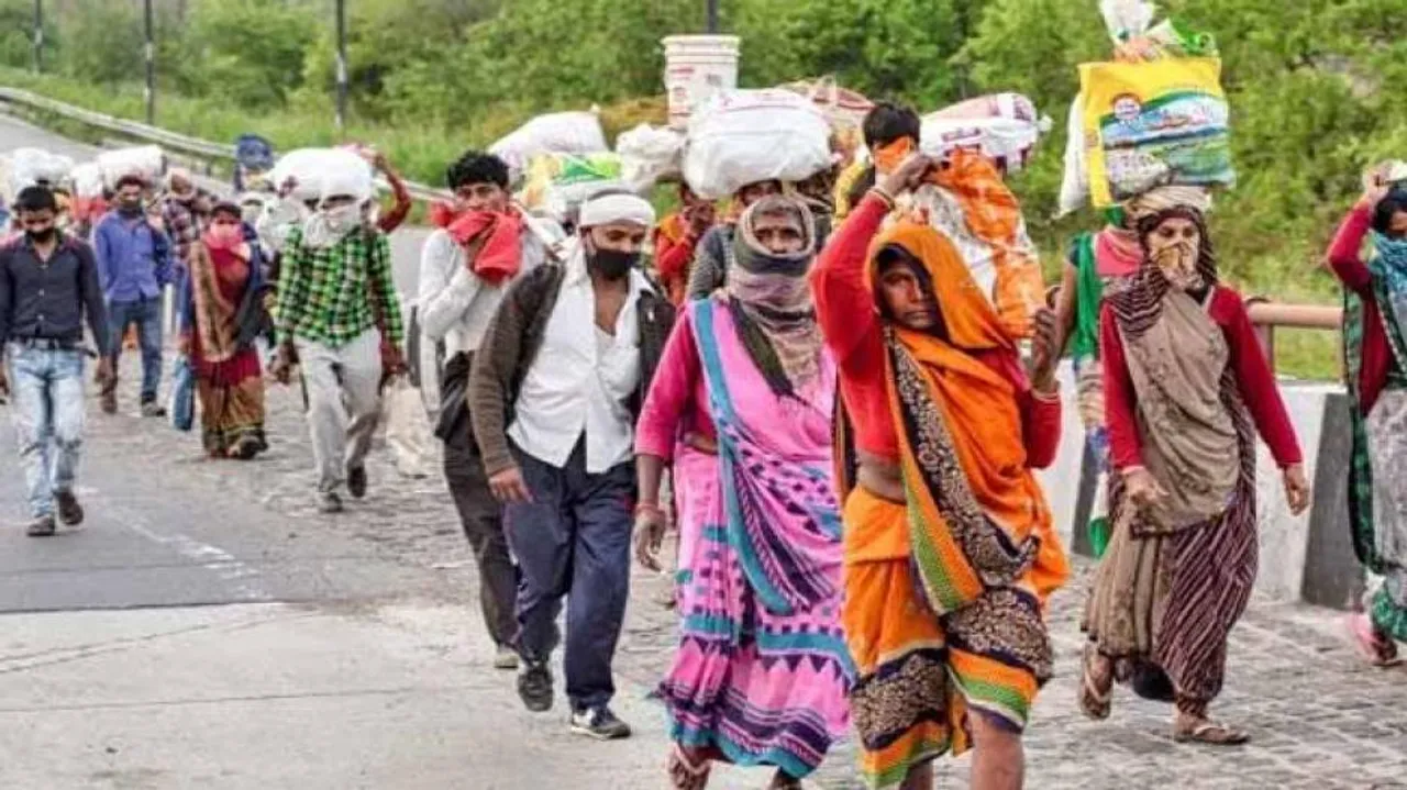 SC Issues Notice To Centre, States Over Migrant Crisis During COVID-19