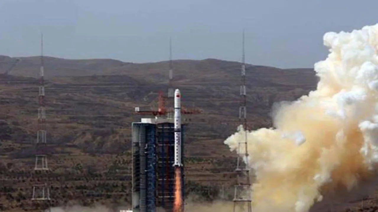 China Launches Three New Satellites