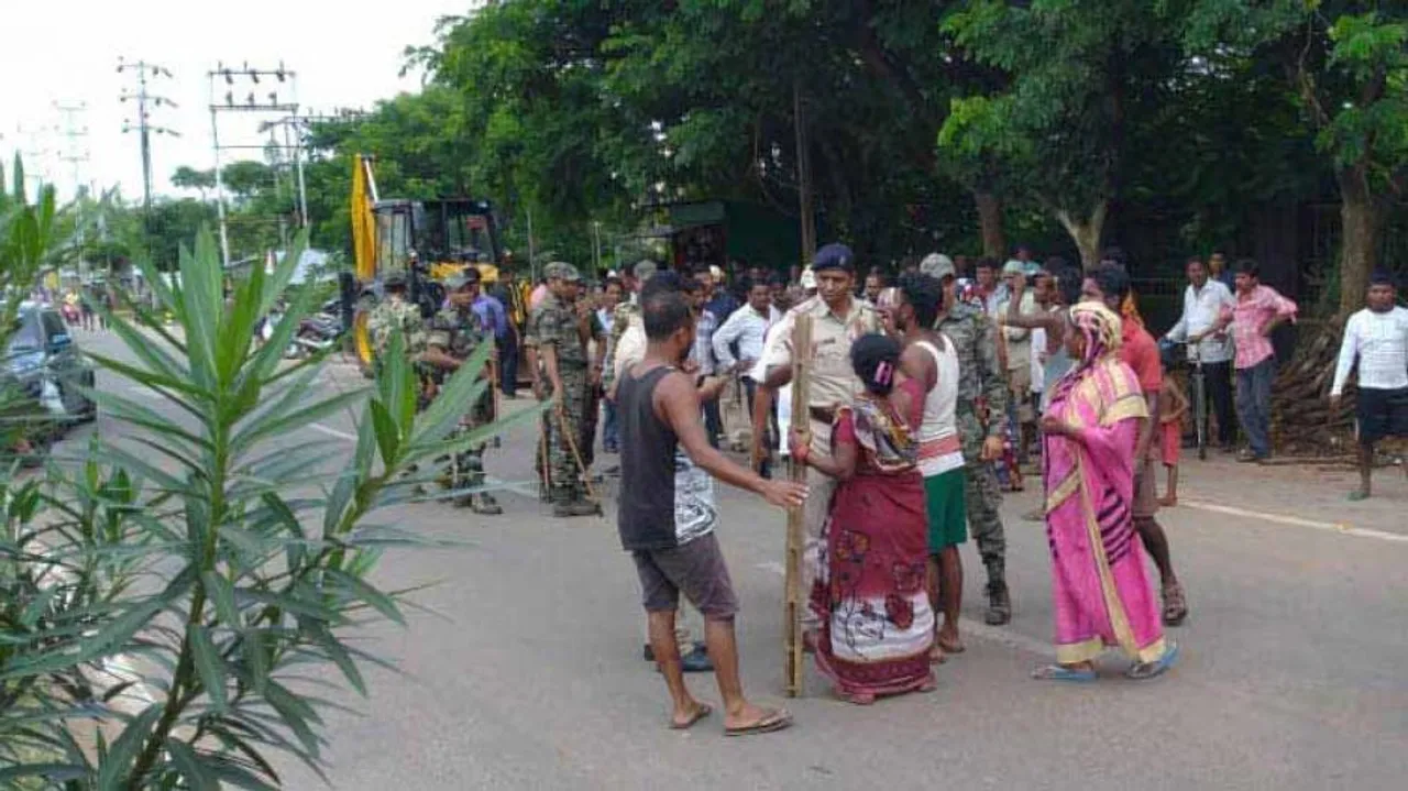 Protest By Slum Dwellers Halts Eviction For Modern ISBT In Bhubaneswar