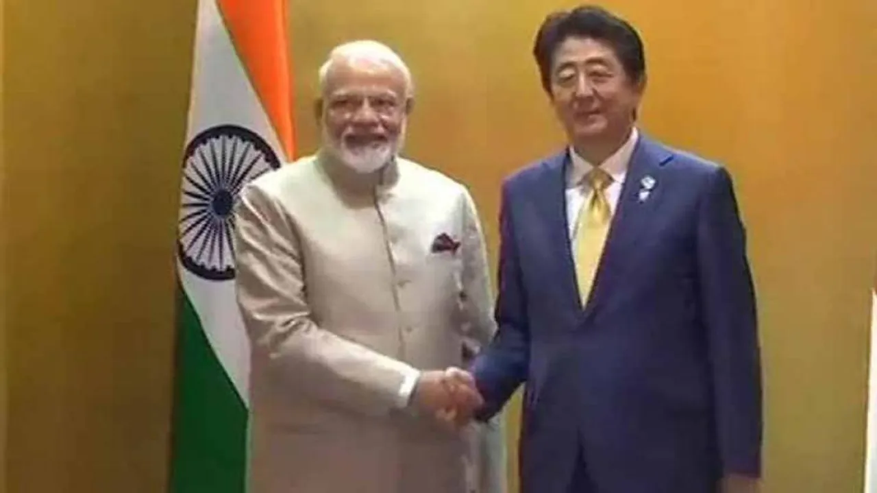 PM Modi Meets Japanese PM & Malaysian PM In Russia