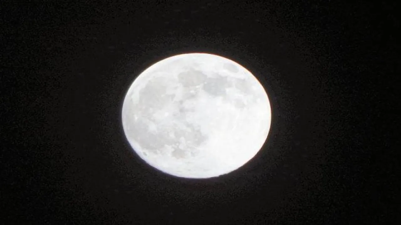India's Chandrayaan-1 helps scientists map water on Moon