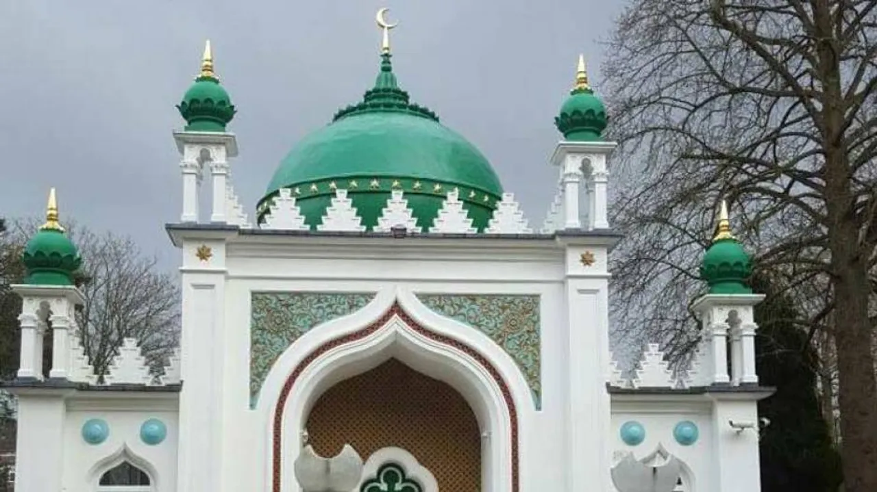 Hindus In This Bihar Village Cross Religious Lines To Maintain centuries-Old Mosque