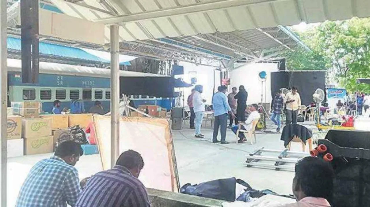 Bollywood 2020 Round Up: Indian Film Industry Came To Screeching Halt, Counts Loss Over 1,500 Crore