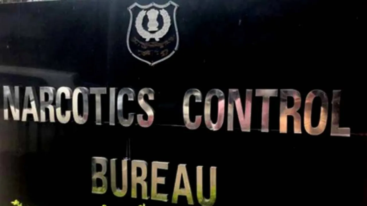 Drug Peddlers Attack NCB Raiding Team In Mumbai