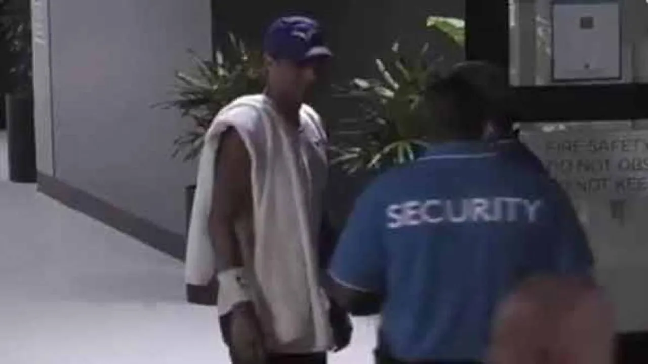 Australian Open: Nadal Stopped By Security Official; Watch Video