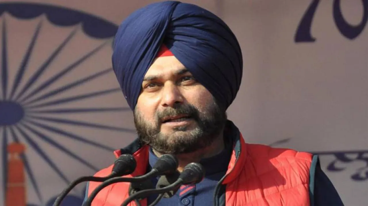 EC notice to Sidhu for calling PM Modi a 'thief'