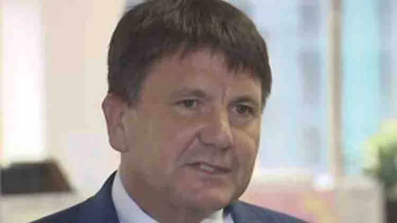 Facebook 'morally bankrupt pathological liars': New Zealand Privacy Commissioner