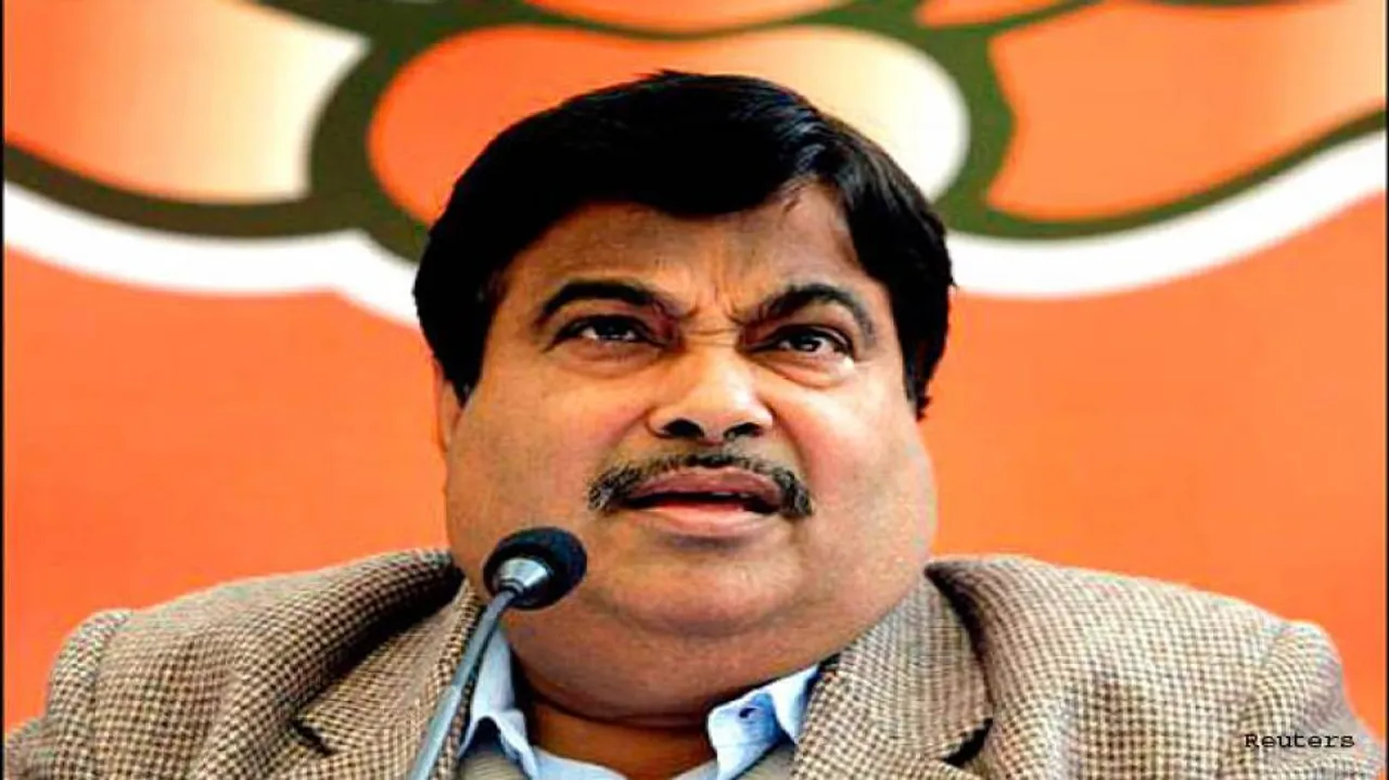 Gadkari slaps defamation notice on Kejriwal