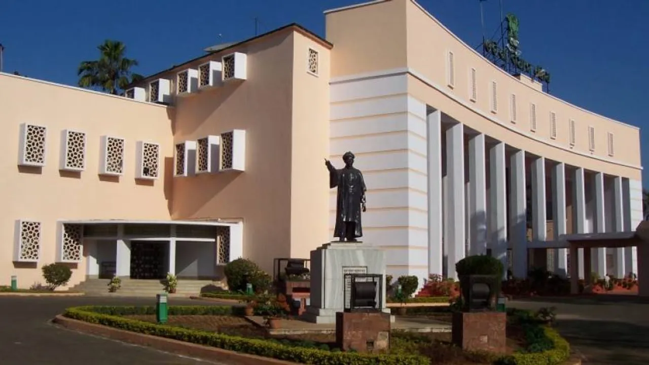 MLAs demand pension, health insurance for Odisha scribes