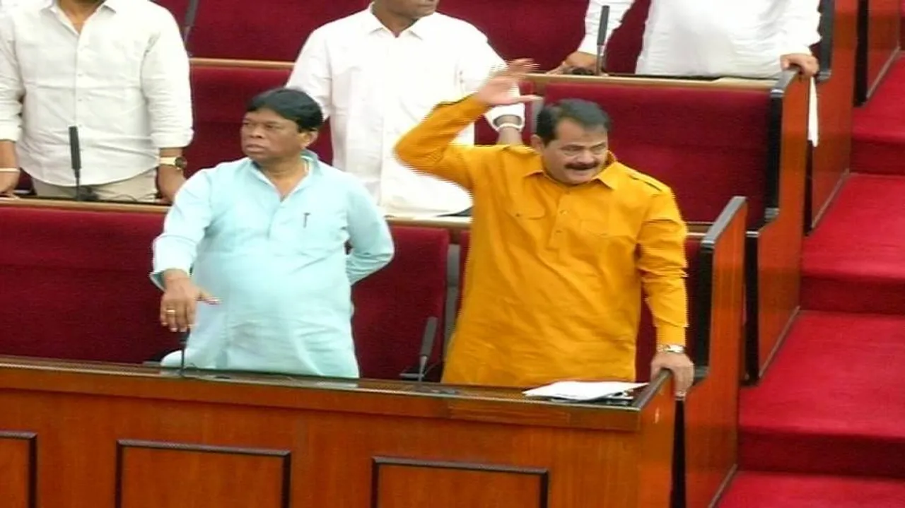 Congress paralyses Assembly over death of farmers, vegetable distress sale