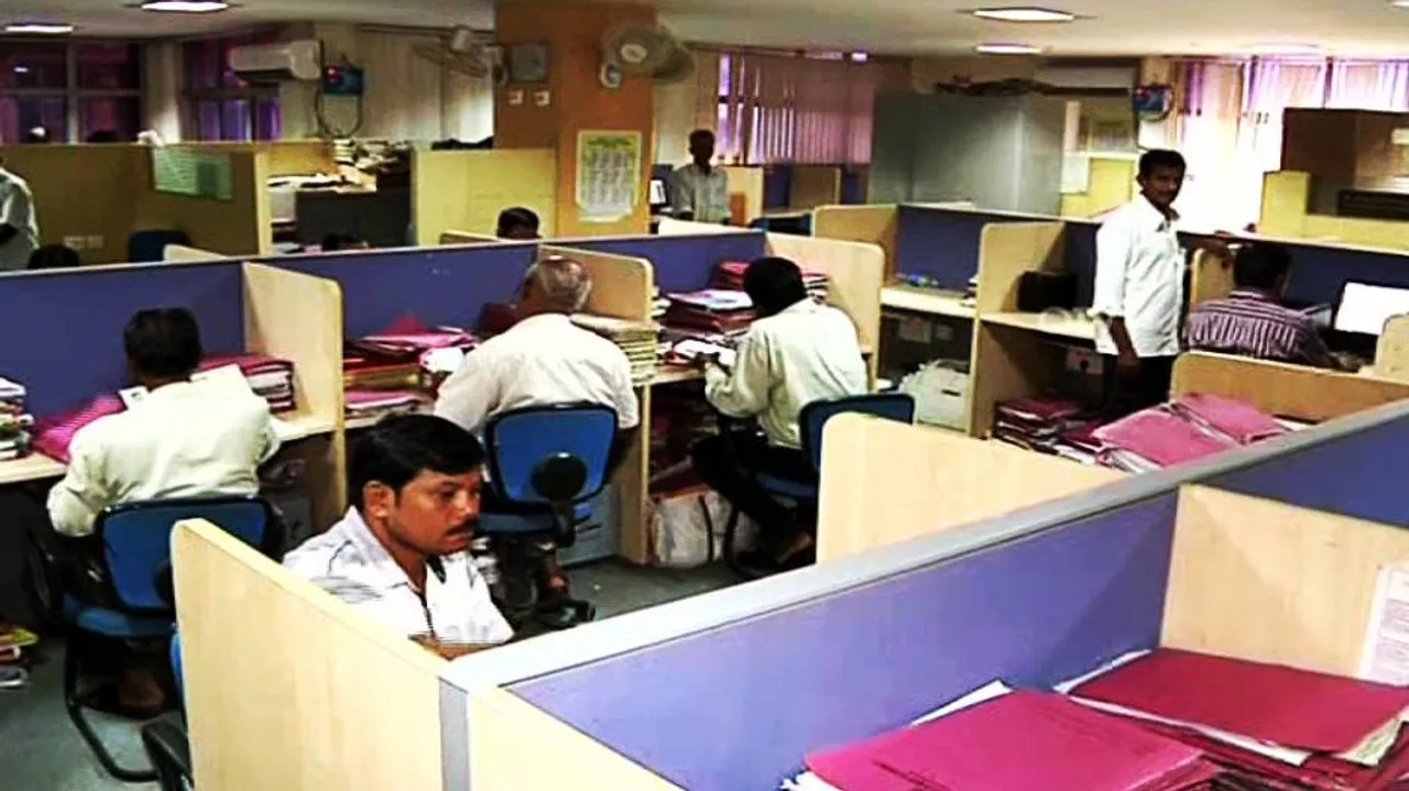 Lightning strike delays salary of Odisha govt employees