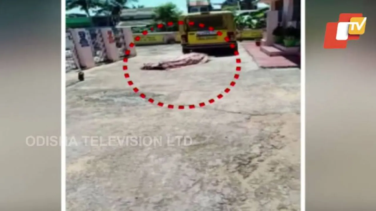 Covid-19 Stigma: 'Unattended Body' Of Odisha Cop Finally Shouldered By Journalists!