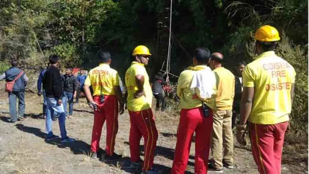 Bus ferrying Odisha fire-fighters attacked in Meghalaya