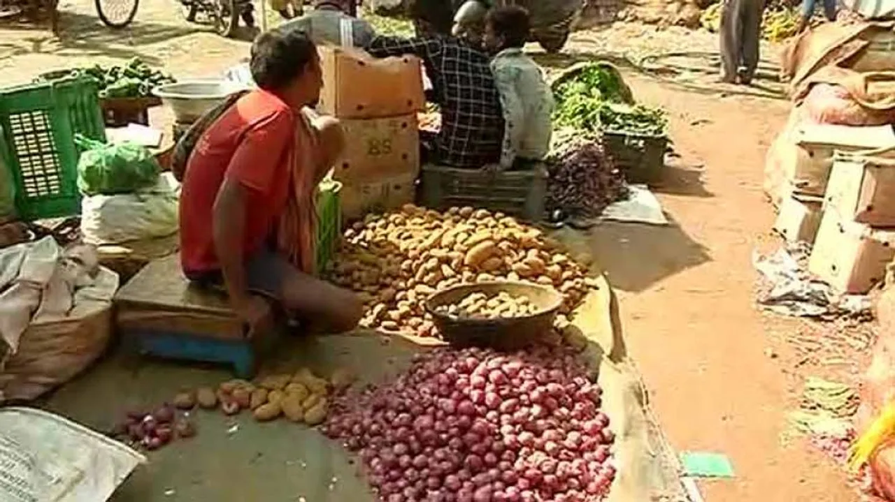 Onion Price Touches Rs 140 Per Kilo Mark In Odisha