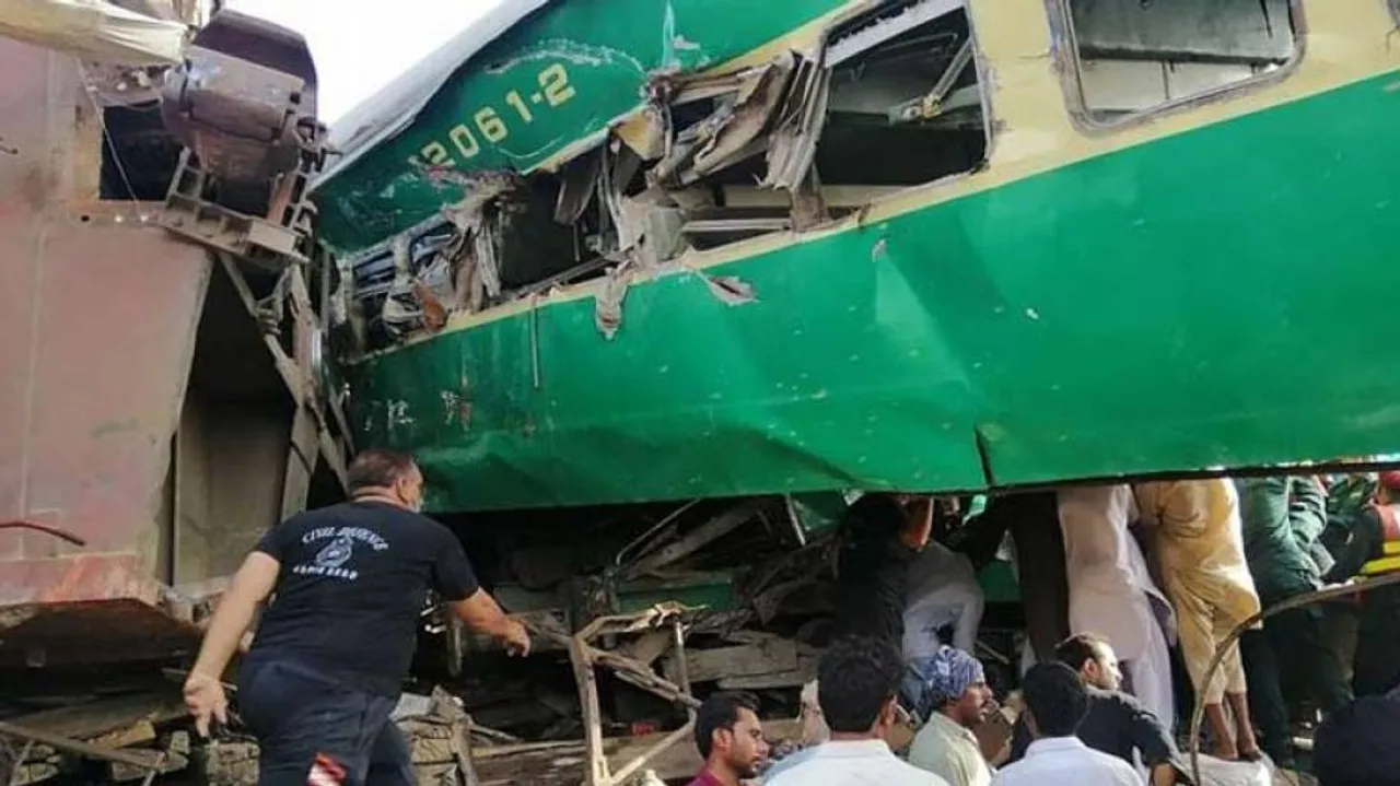 20 Sikh Pilgrims Killed In Bus-Train Collision In Pakistan