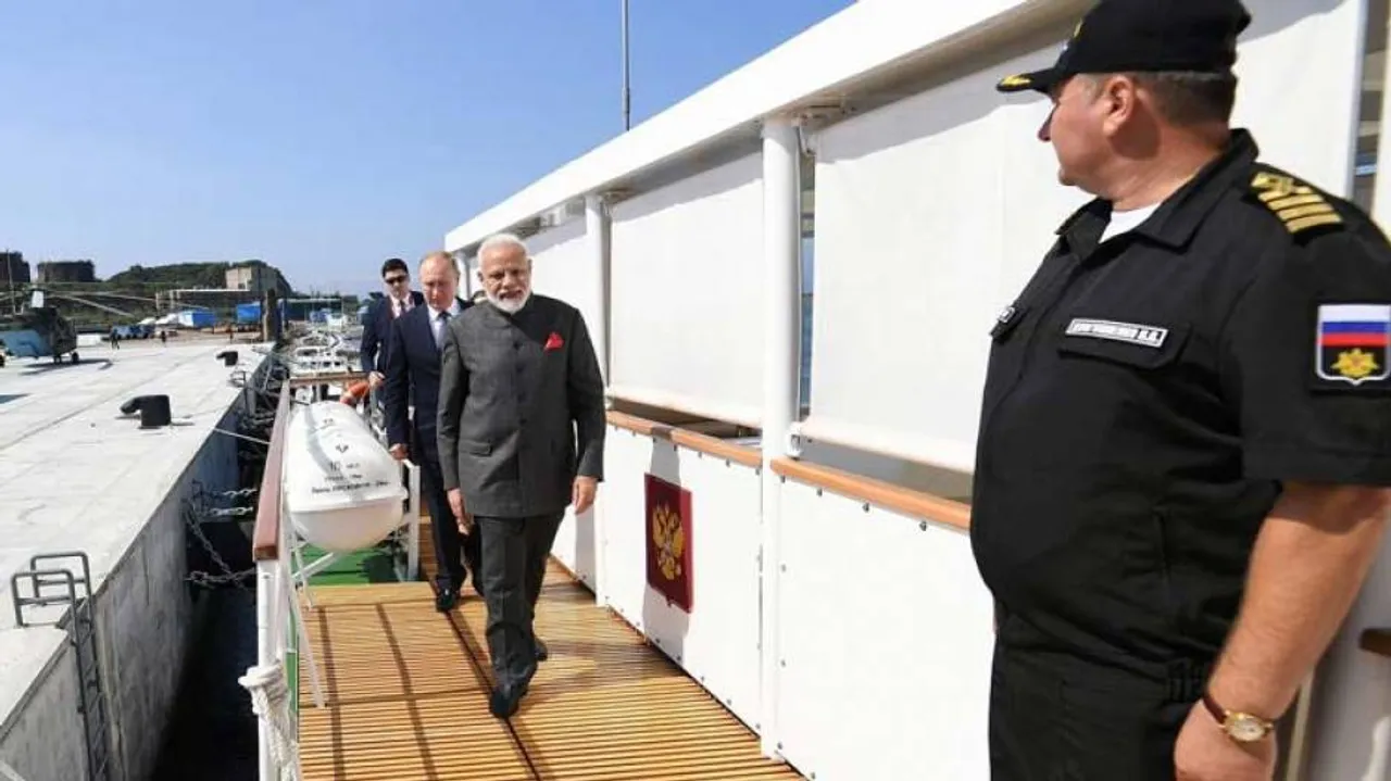 PM Modi Visits Zvezda Shipbuilding Complex Along With President Putin